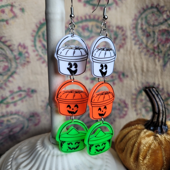 Nostalgic McDonald's Halloween Bucket Earrings - Picture 3 of 5